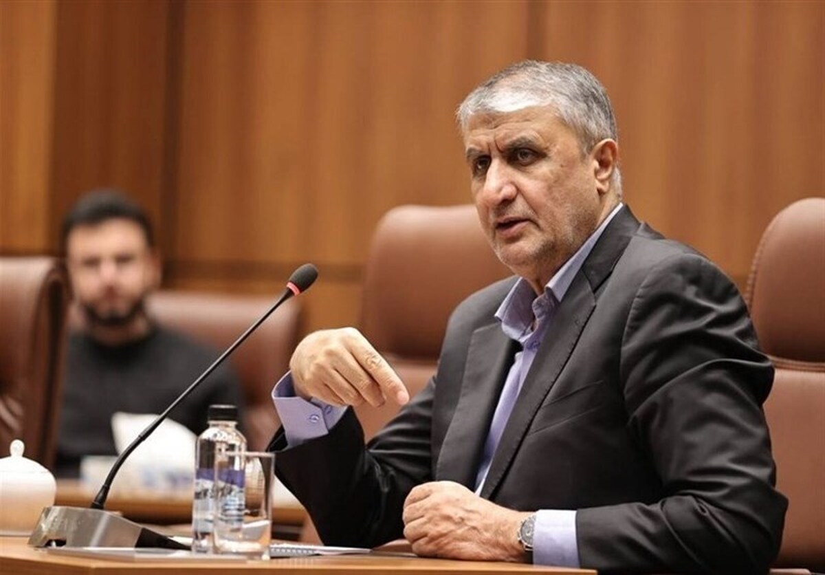 اسلامی: دشمن فکر می‌کند با بمباران می‌تواند پیشرفت ملت ایران را متوقف کند