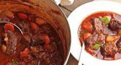 خوراک گولاش غذای محبوب مجارستانی  ها که انگشتاتم باهاش می خوری