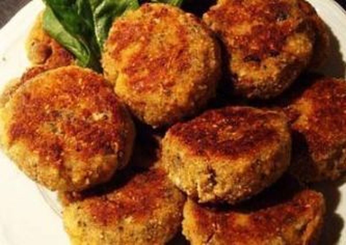 کوکوی بادمجان و قارچ یک غذای اقتصادی و ویژه برای شام