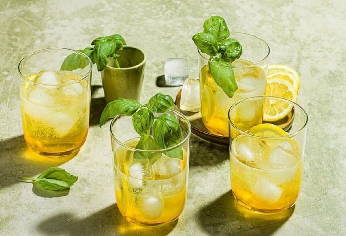 با این نوشیدنی خوش طعم در روز‌های گرم و عذاب آور تابستانی شاداب بمانید