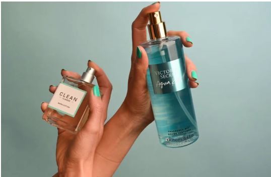 چطور با ترکیب عطر‌ها رایحه خاص و به‌یادماندنی خود را بسازیم؟