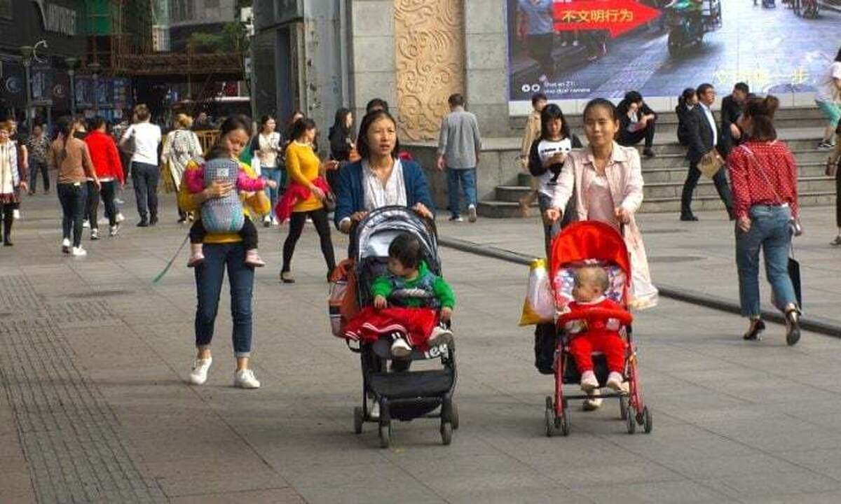 چین قصد دارد برای تشویق به فرزندآوری، یارانه نقدی پرداخت کند