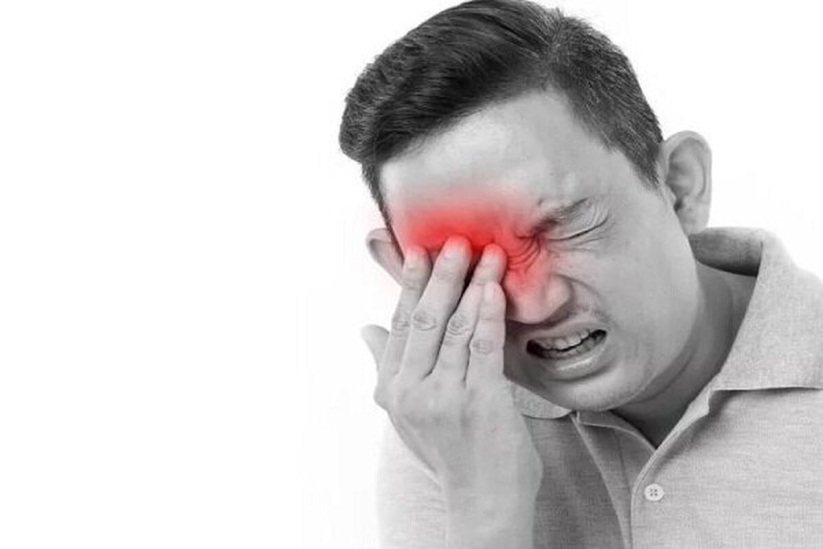 مالش مکرر و شدید چشم‌ها چه آسیب‌هایی در پی دارد؟