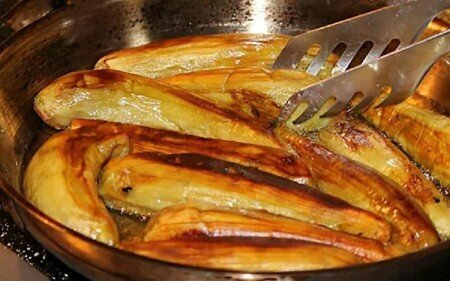 چگونه تلخی خورشت بادمجان را بگیریم؟