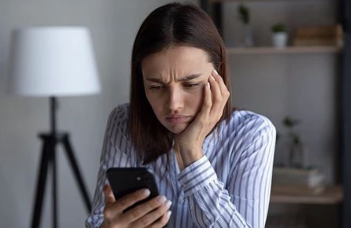 نتیجه یک پژوهش؛ از ایموجی استفاده کنید تا رابطه عاشقانه بهتری داشته باشید!