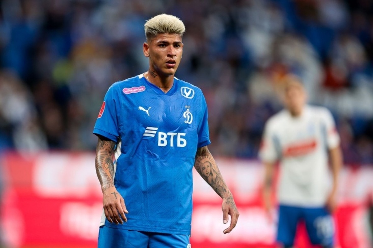 گلوبو: مذاکرات بین دینامو و فلامینگو بر سر کاراسکال به بن‌بست رسیده است