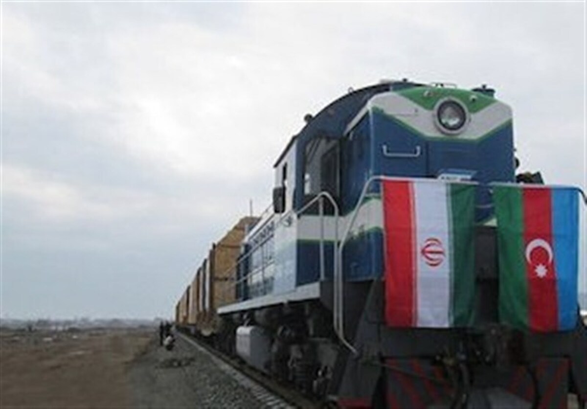 ورود روزانه ۵۰ واگن کالای تجاری از جمهوری آذربایجان به بندر آستارا
