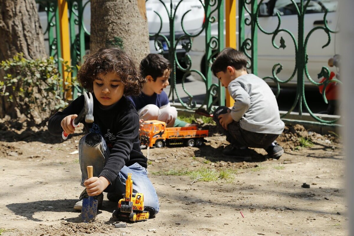 بهترین راه برای مشغول نگه داشتن کودکان در تابستان