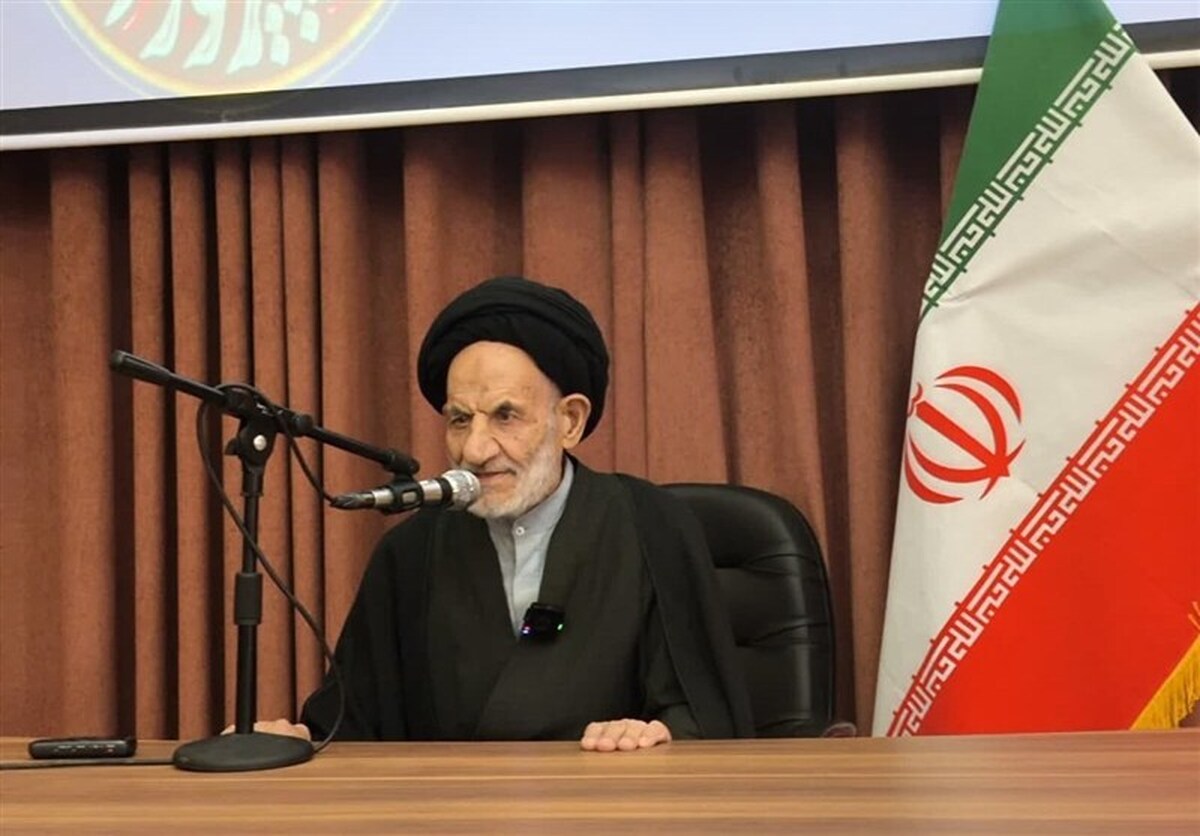 مقابله با هجمه‌های فرهنگی دشمن نیازمند آگاهی‌بخشی و انسجام جامعه است