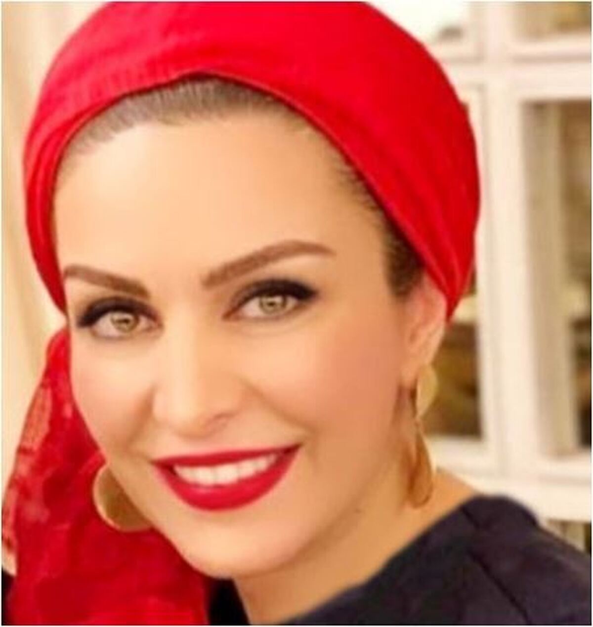 سلفی غم انگیز و پر از خاطره ماه چهره خلیلی کنار خانواده اش وایرال شد/روحش شاد