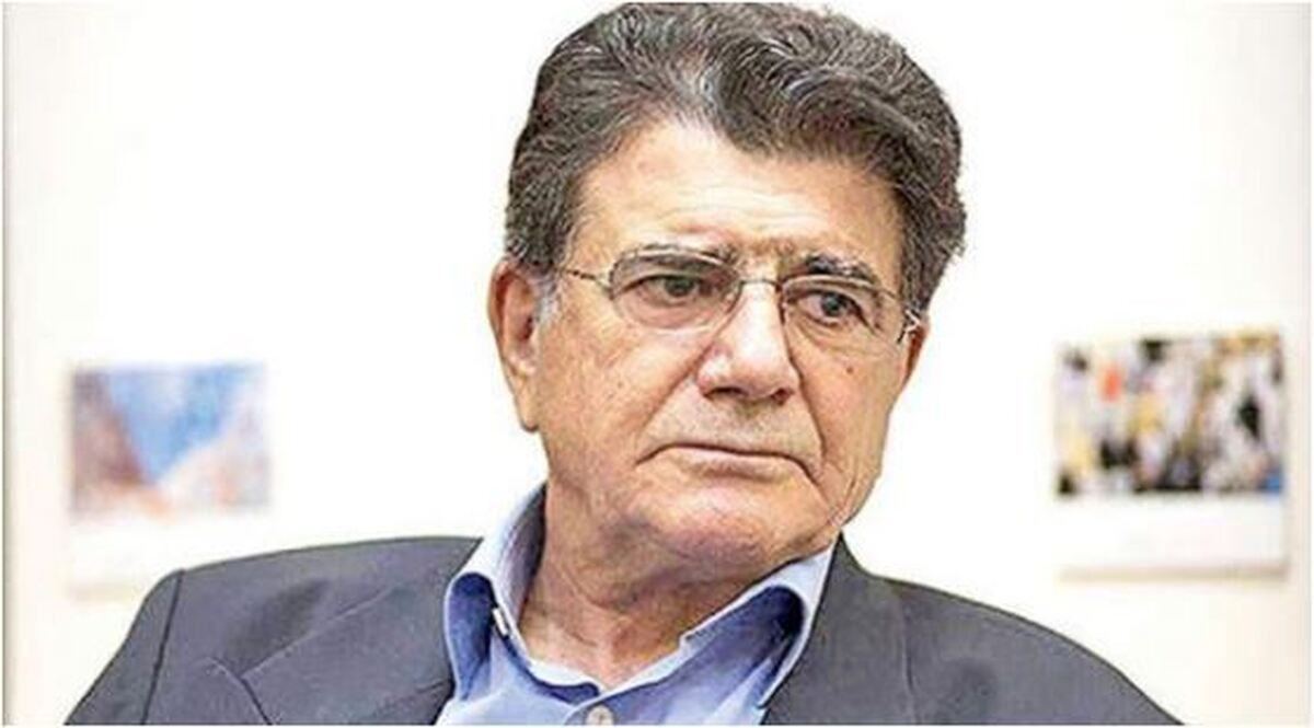 تصاویر جگرسوز از بی قراری و شیون خانواده استاد شجریان در مراسم خاکسپاری ایشان
