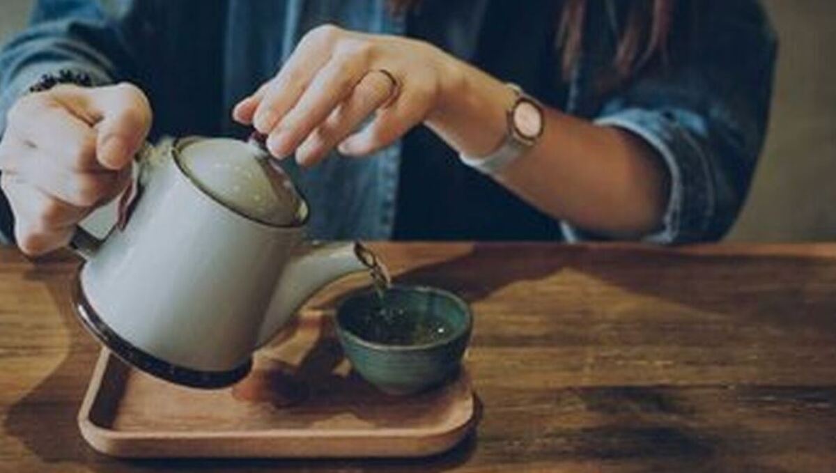 به کمک این ۸ نوشیدنی به راحتی چربی سوزی کنید