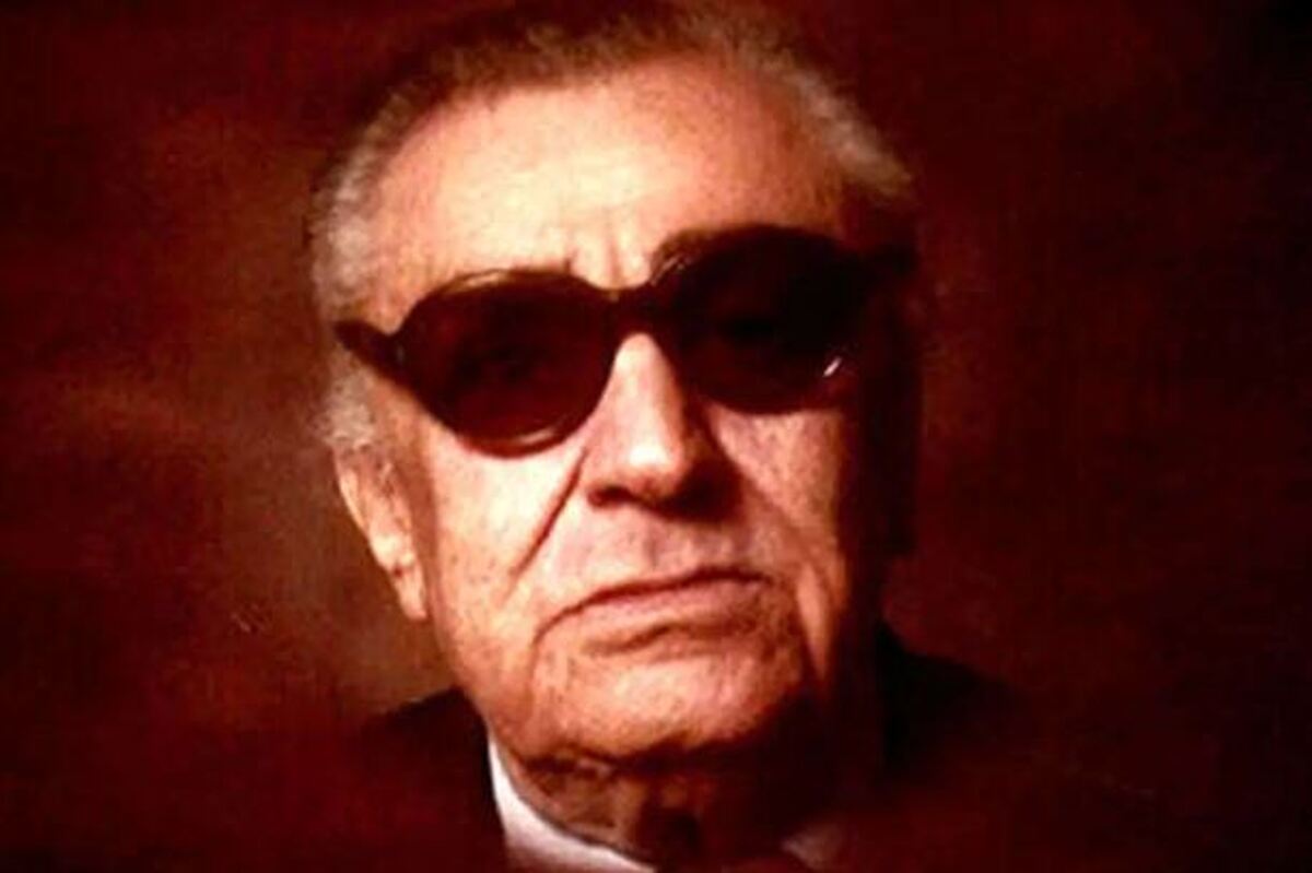 استاد بنان چگونه نابینا شد؟ /تصویری دلخراش از این اسطوره روی تخت بیمارستان