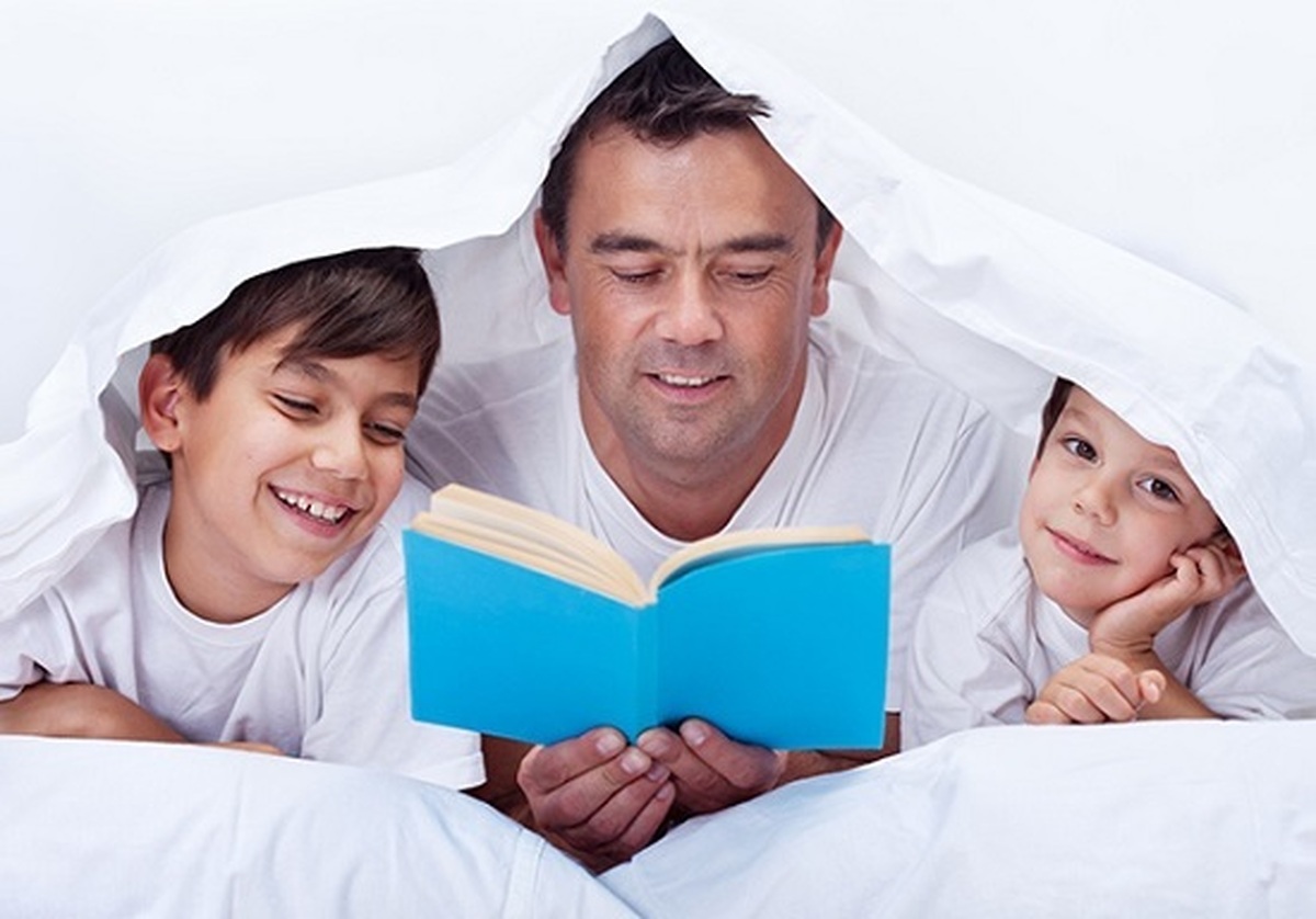 قصه گویی چه فوایدی برای کودک و سلامت روان او دارد؟