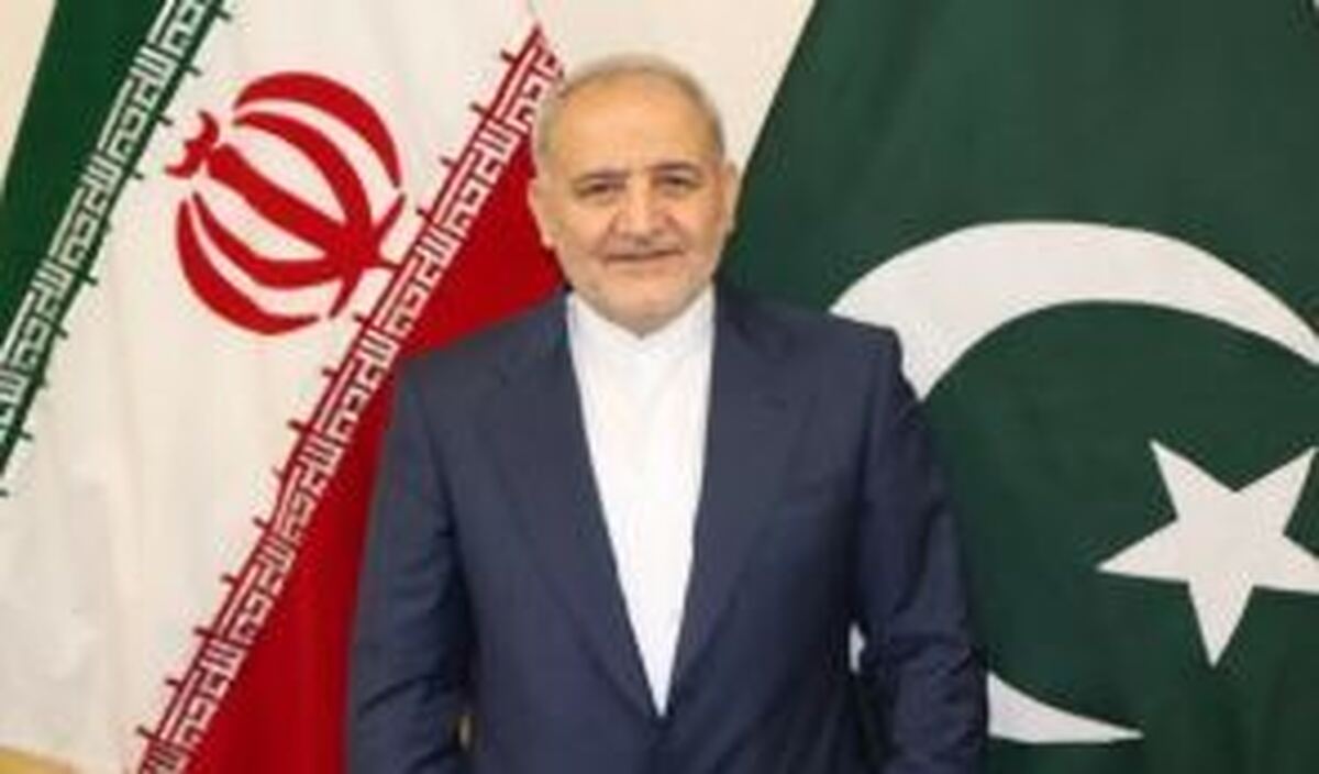 اف‌بی‌آی سفیر ایران در پاکستان را به فهرست افراد تحت تعقیب اضافه کرد