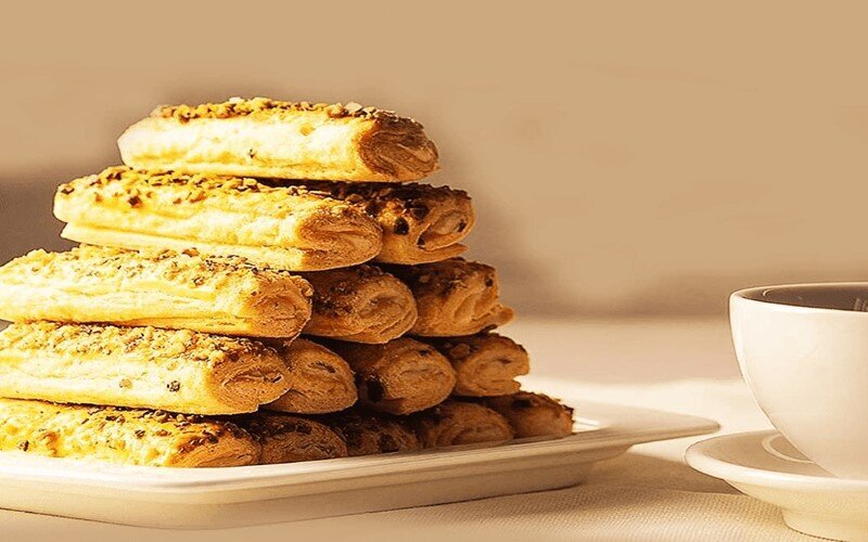 چه مدل شیرینی برای پذیرایی شب خواستگاری مناسب است؟