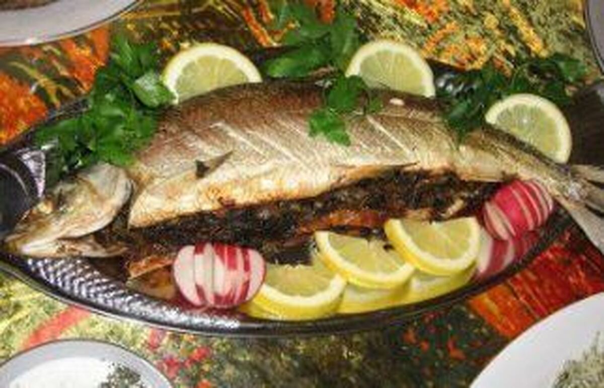 با پخت این دو قوس ماهی لذیذ به سبمک درباری‌ها از مهمان هایتان پذیرایی کنید