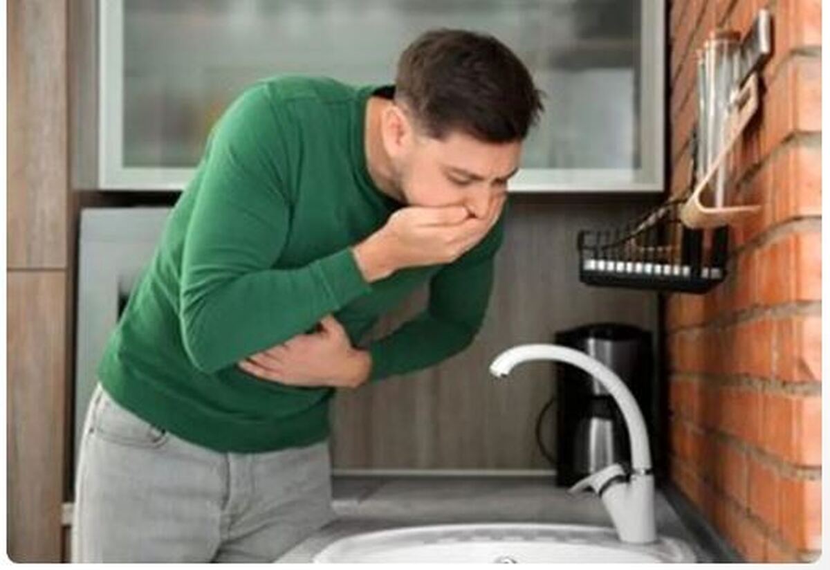 حالت تهوع دائمی چه دلیلی می‌تواند داشته باشد؟