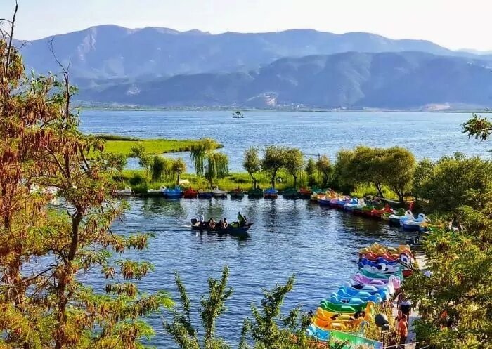 آشنایی با دریاچه‌های بکر ایران برای سفری آرامش بخش