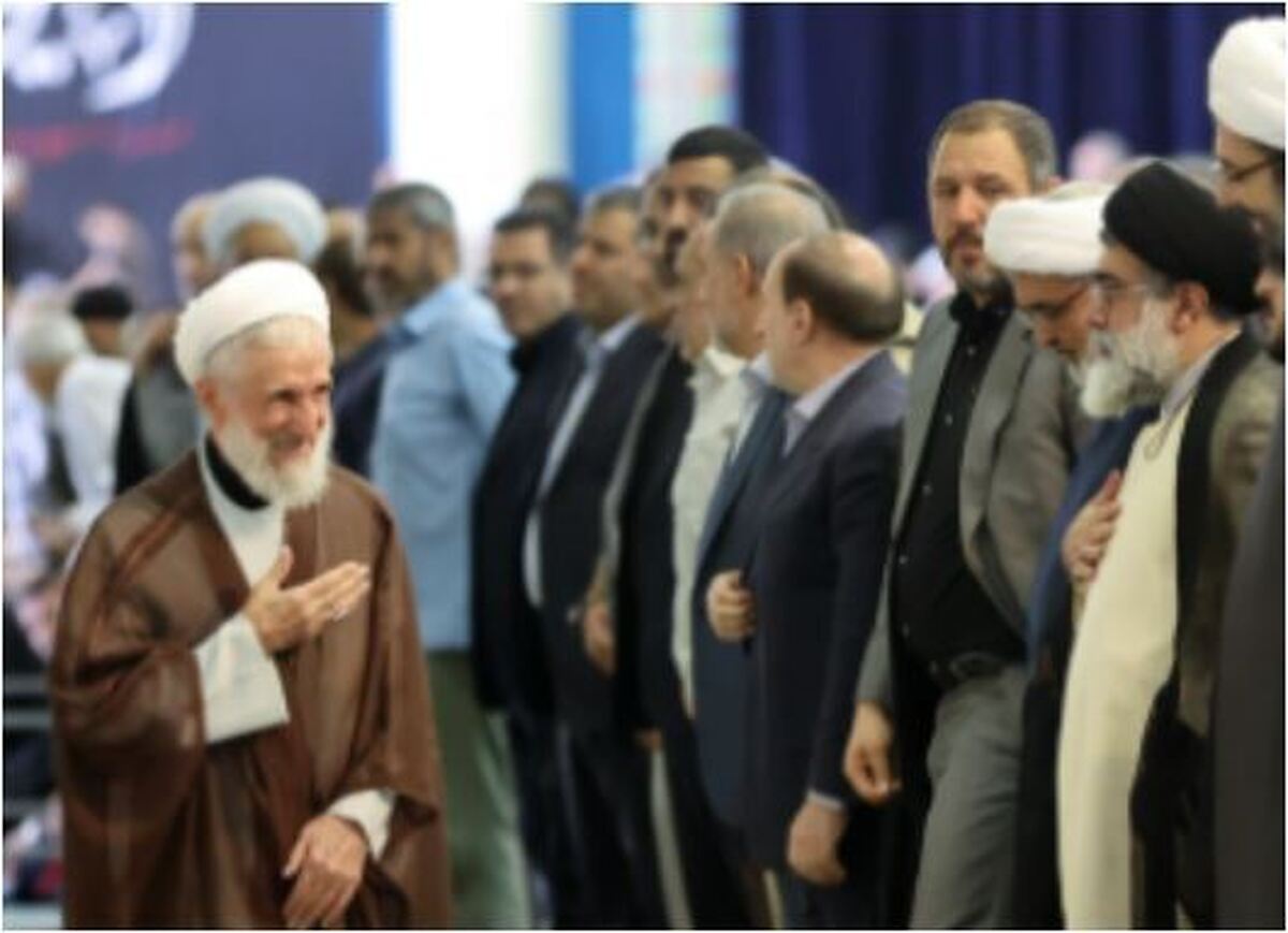 حضور صدیقی در نماز جمعه نشان داد کت تن کیست!