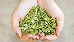 هارتنت، متخصص تغذیه، شش دلیل برای گنجاندن تخمه کدو در رژیم غذایی‌تان را نام می‌برد