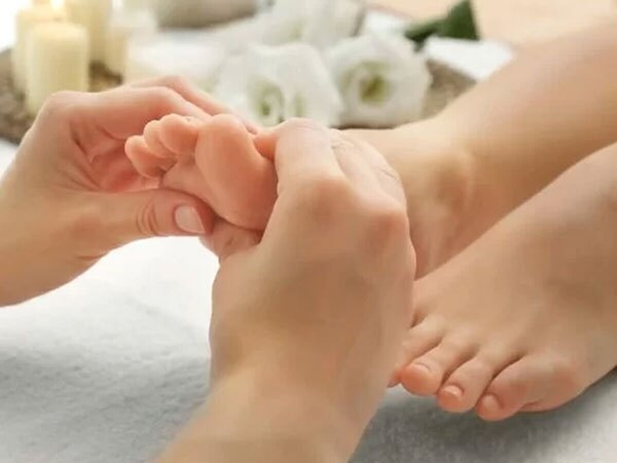 کاهش تنش عصبی به کمک ماساژ کف پا با روغن‌های گیاهی!