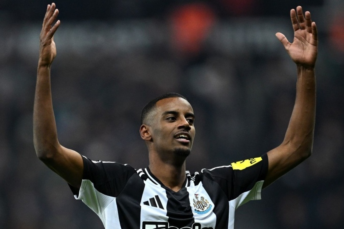 دیلی استار: ایساک از اینکه نیوکاسل حاضر به فروش او به لیورپول با قیمت ۱۲۰ میلیون پوند نشده، ناراضی است