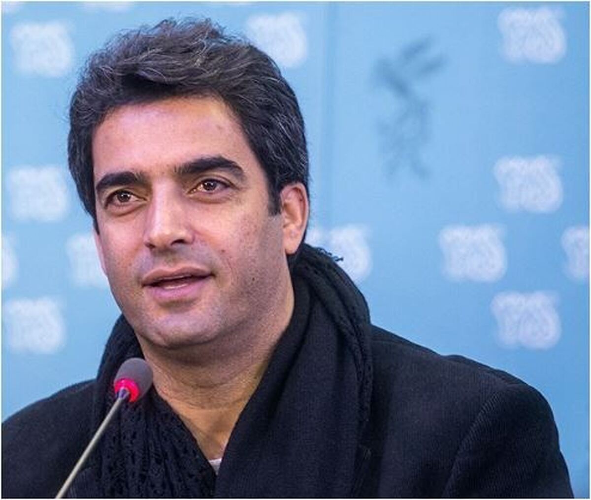 عکس یادگاری از منوچهر هادی کنار مجری جذاب تلویزیون در جشن تولدش
