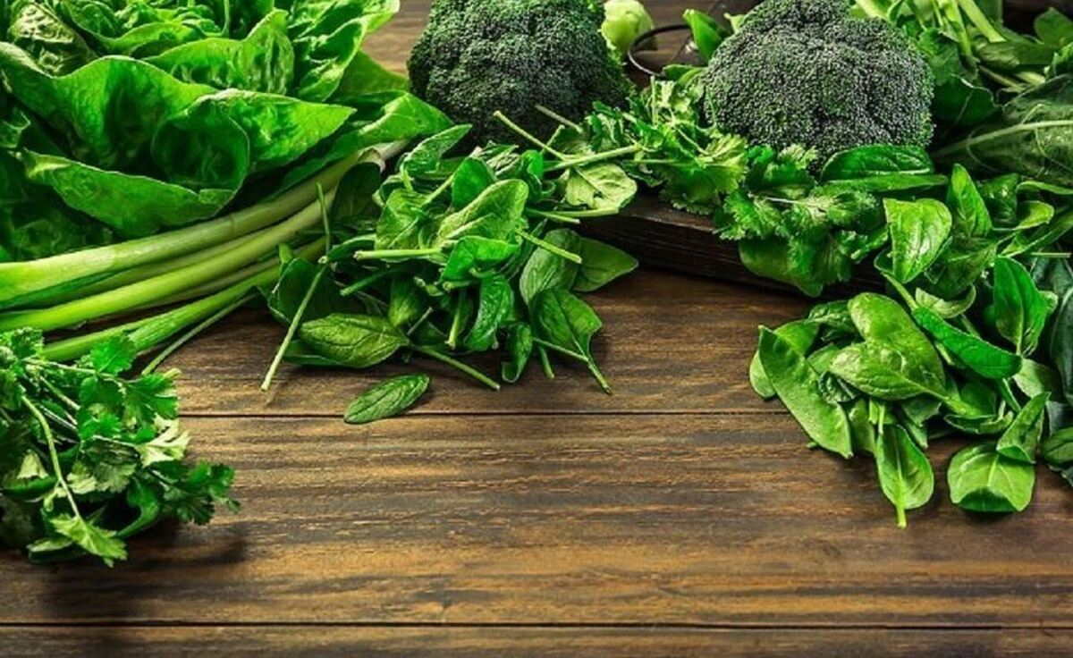 از خواص بی نظیر سبزیجات با برگ سبز غافل نشوید