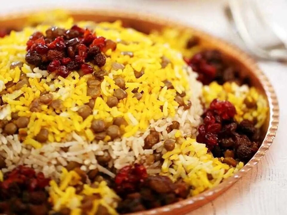 ۳ ماده ساده که افزودن آنها برنج سفید را به بمب انرژی تبدیل می‌کند