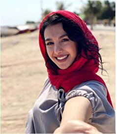 نگاهی به استایل کاراگاه گجتی جوانه دلشاد در یک مراسم هنری+عکس