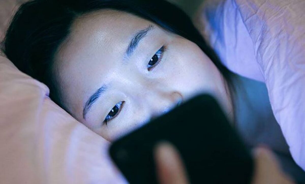 نور آبی صفحه نمایش عامل پیر چشمی است!