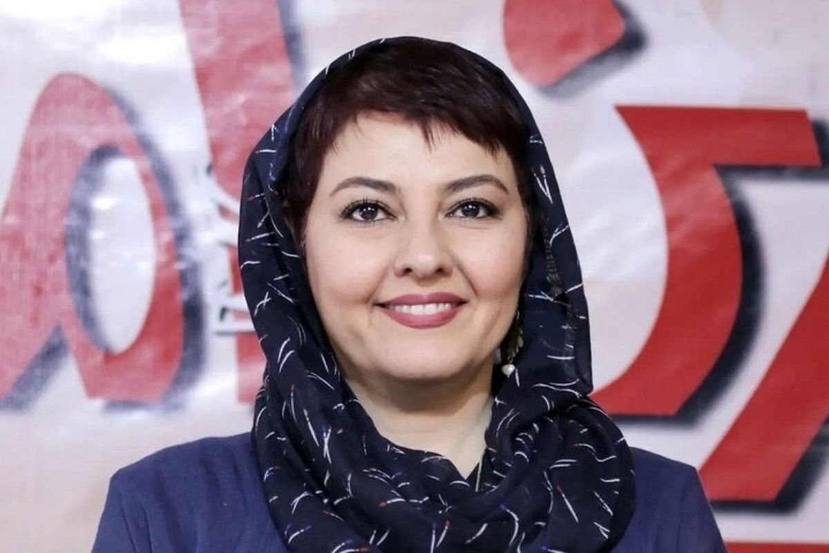 آناهیتا همتی با یک عصای قدیمی استایل کلاسیکش رو تکمیل کرد!