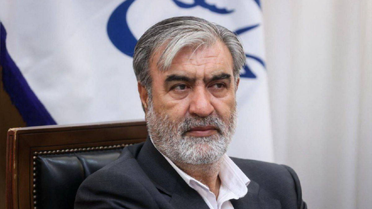 عزیزی: پاسخ بعدی برچیدن پایگاه‌های آمریکا در منطقه است