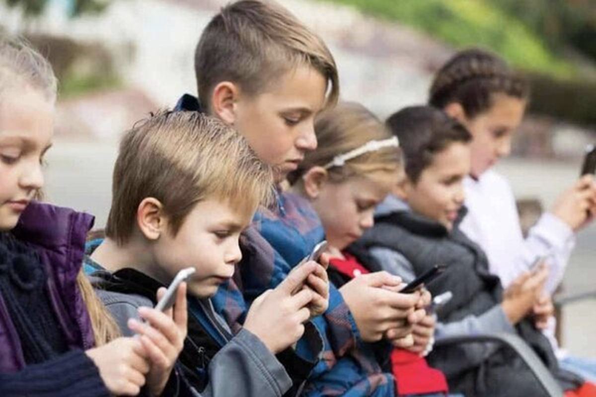 جدال استرالیا و یوتیوب بر سر قانون جدید برای نوجوانان