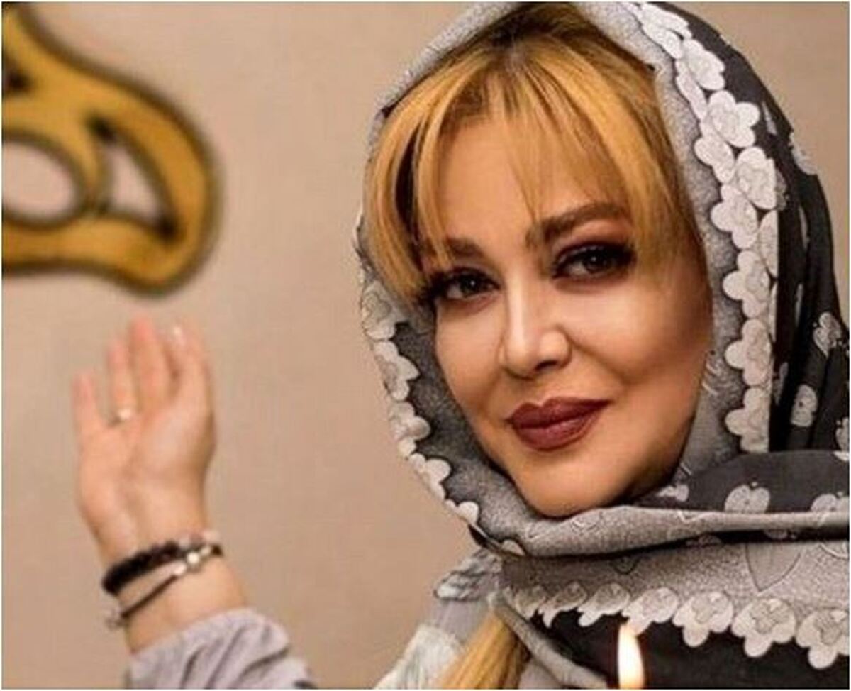 سلفی کمتر دیده شده از بهاره رهنما کنار تاج سرش را ببینید