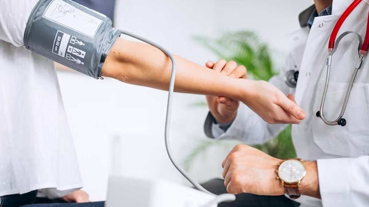 بررسی تاثیر پیاده روی بر فشار خون