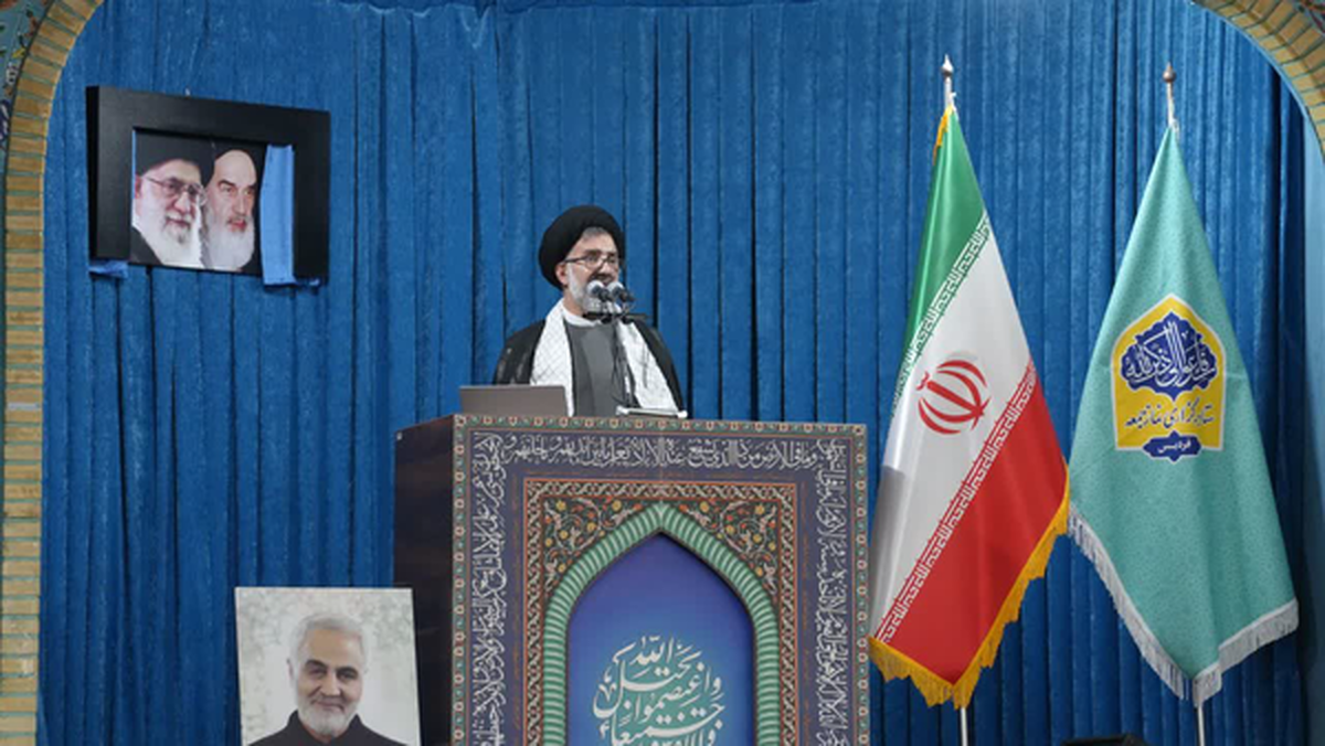 امام جمعه فردیس: اتحاد و انسجام ملت ایران محاسبات دشمن را به هم ریخت