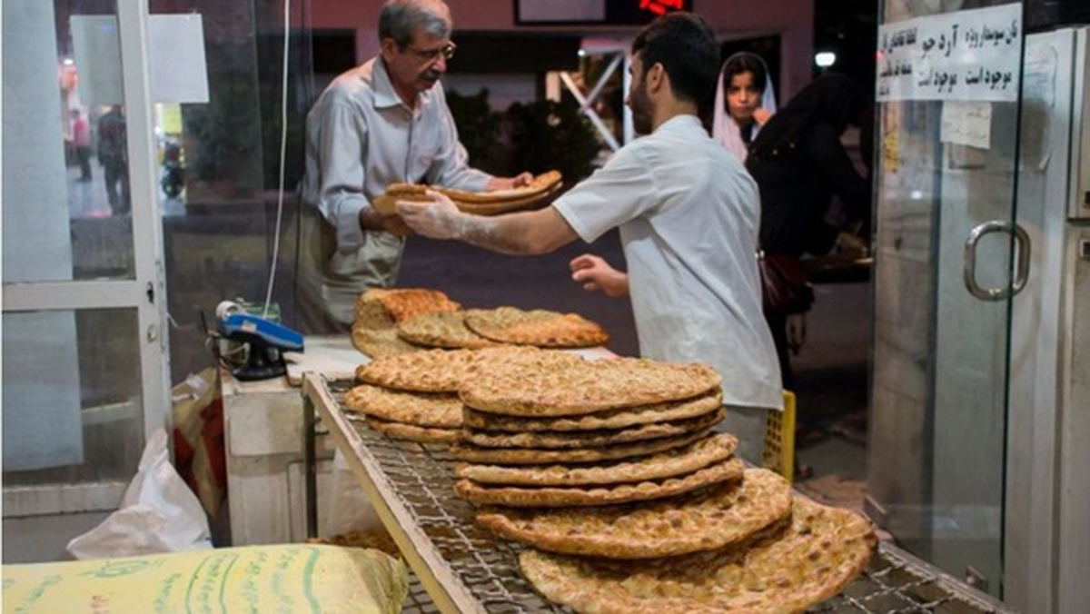تعویق دو هفته‌ای دریافت حق بیمه نانوایان در مازندران