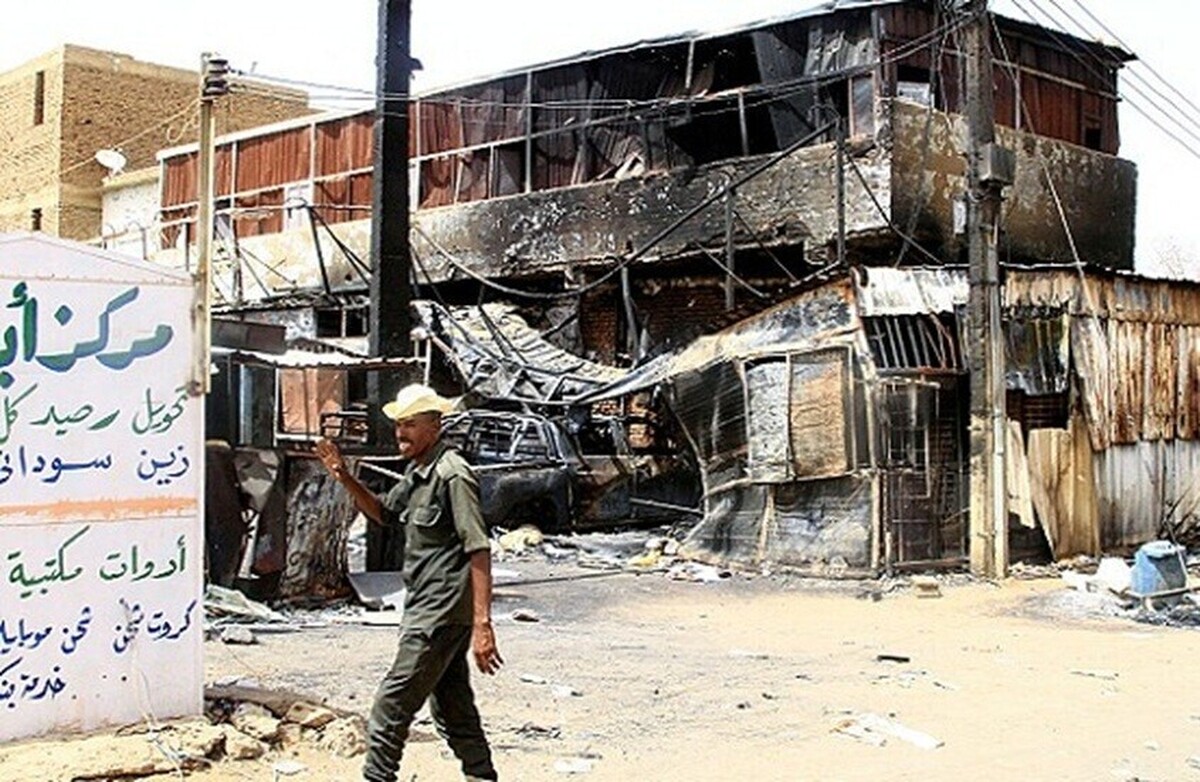 در گلوله‌باران شهر الفاشر در غرب سودان توسط نیرو‌های پشتیبانی سریع، ۱۳ غیرنظامی کشته و ۲۱ نفر زخمی شدند