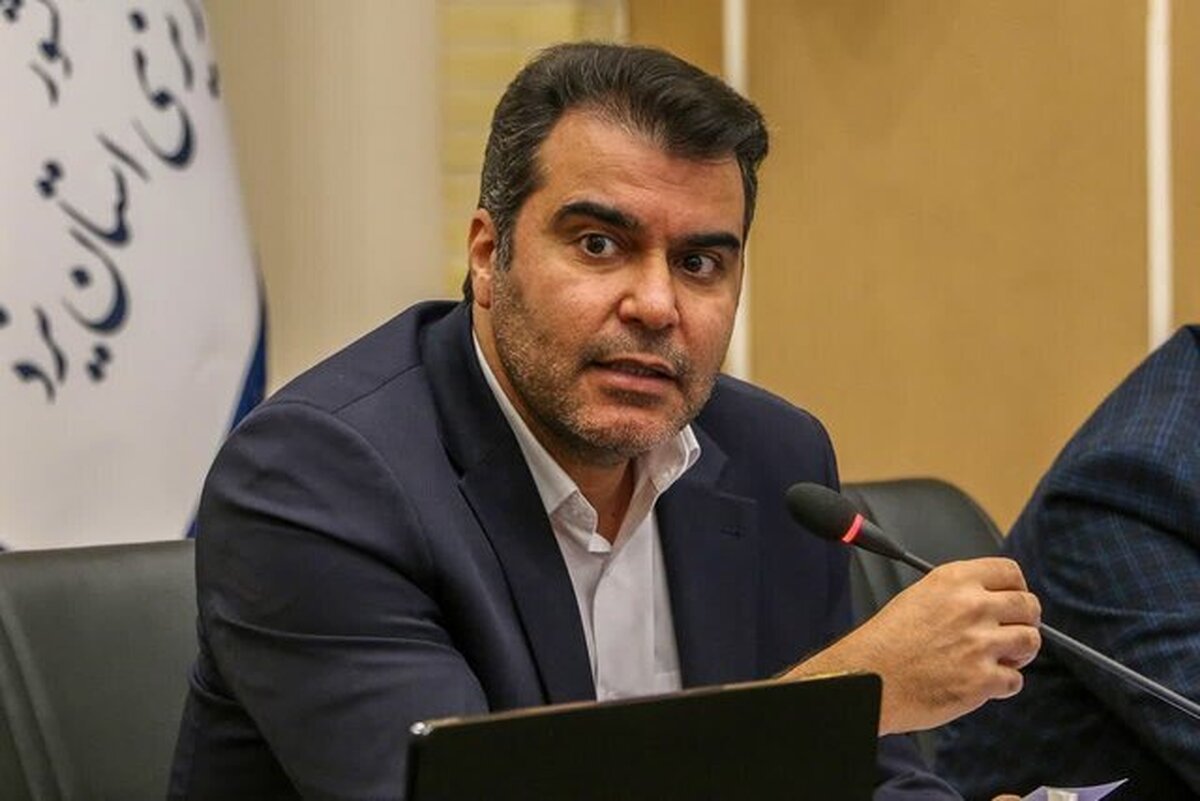 لزوم ایجاد عزم عمومی و مقررات‌زدایی در نظام اداری کشور