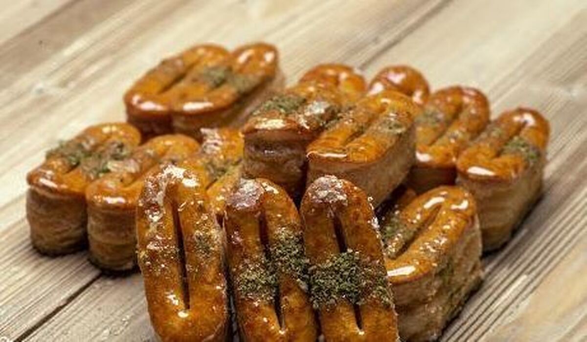 شیرینی زبان در ۷ مرحله خوشمزه‌تر از بازاری درست کنید