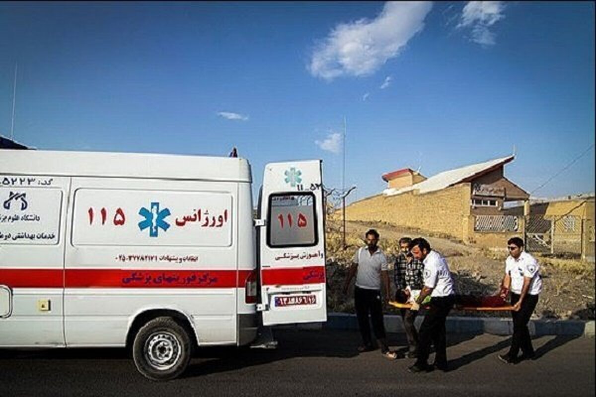 برخورد اتوبوس با پراید در جاده فهرج-زاهدان ١١ نفر مصدوم داشت