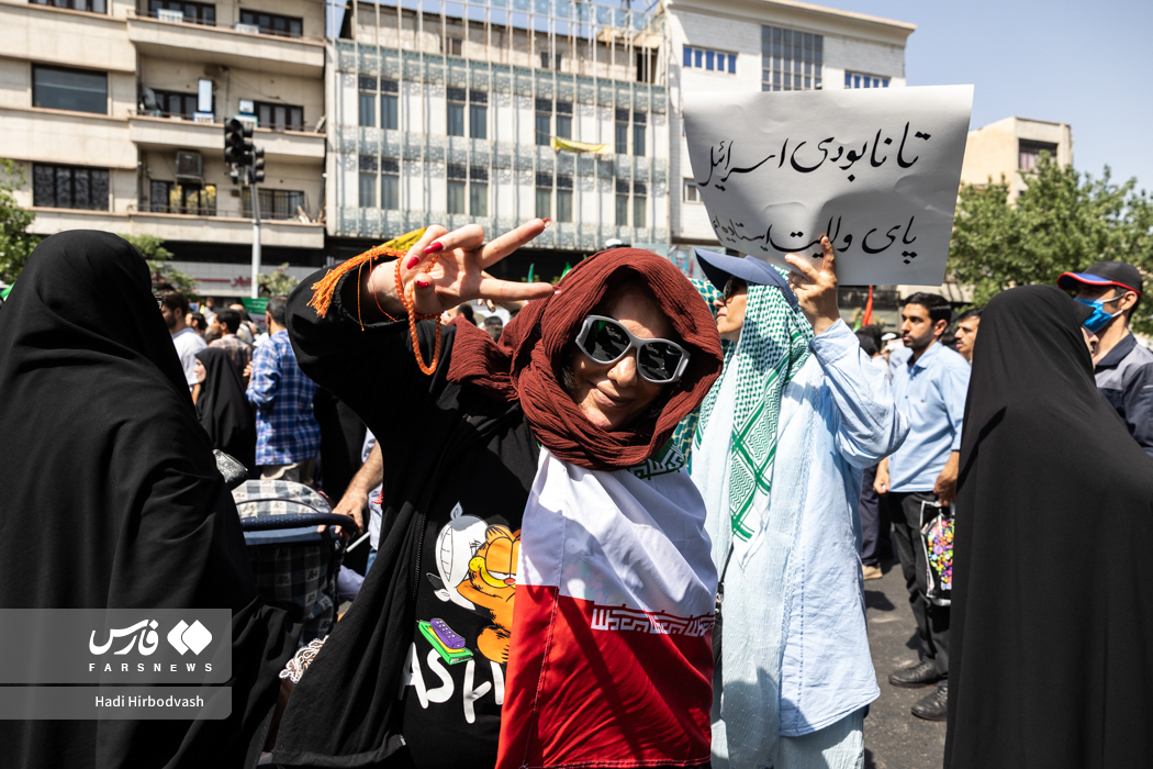 این ملت با «لبخند» قوی‌تر از همیشه ایستاد