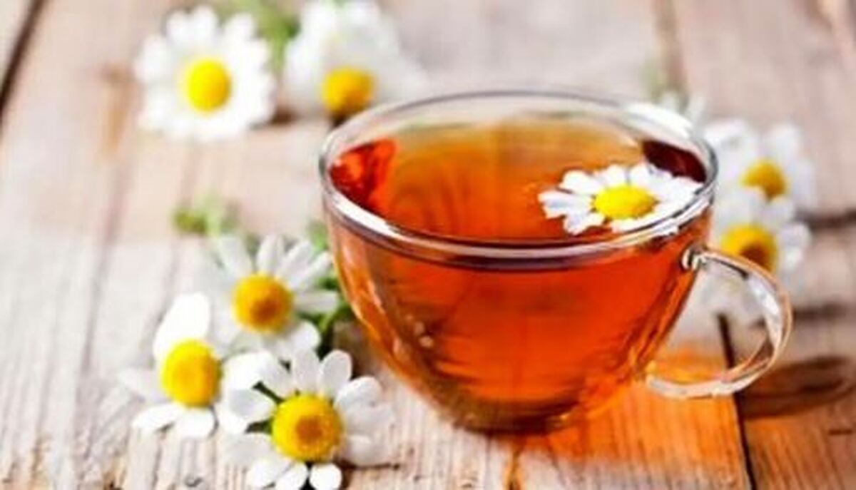 چای بابونه را سرد بنوشید تا از خواص معجزه آسایش بهره‌مند شوید!
