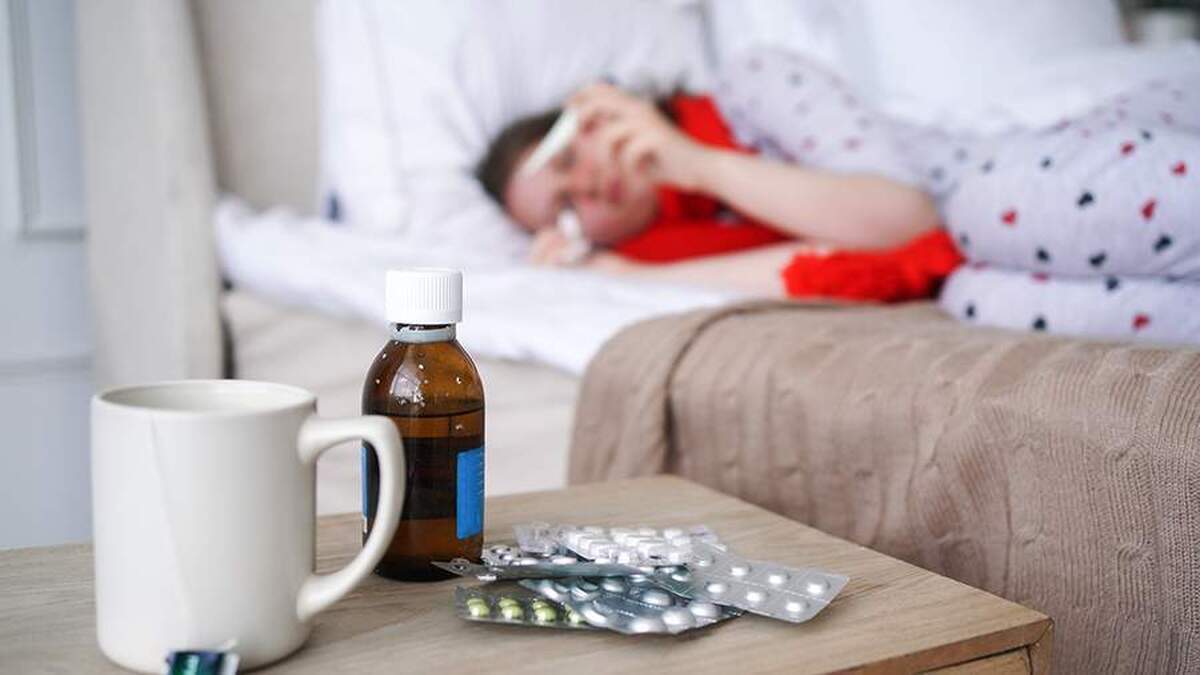 یک پزشک در مورد اولین علائم تب کنه صحبت می‌کند