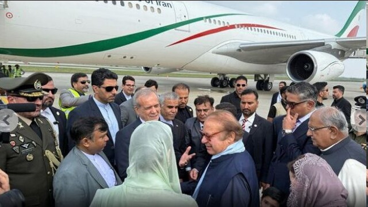 پزشکیان وارد لاهور شد