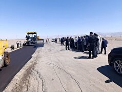عملیات آسفالت و دوبانده‌شدن جاده نوق رفسنجان آغاز شد