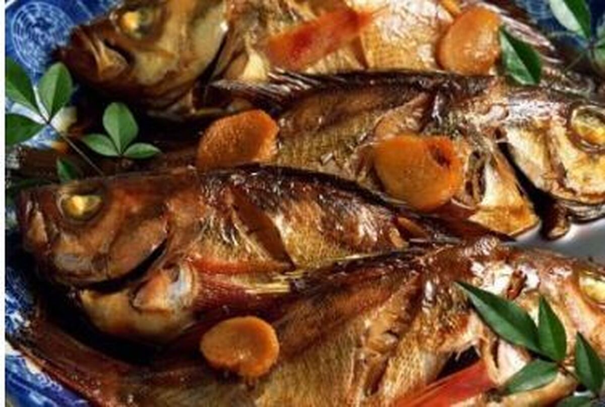 هواری قشم ترکیب برنج و ماهی با ادویه‌های مخصوص