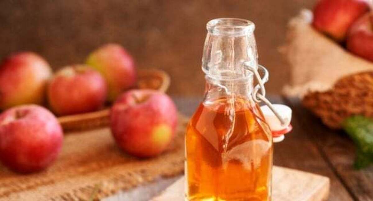 لیندسی والفورد، متخصص تغذیه، درباره اثرات سرکه سیب بر بدن صحبت می‌کند